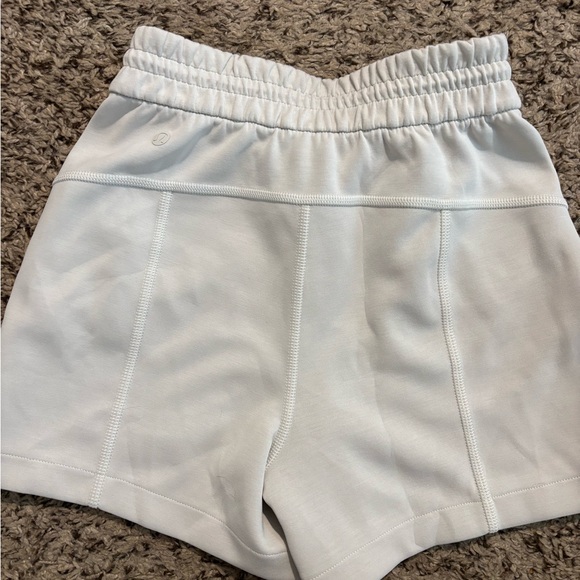 Lululemon Softstreme Shorts - Picture 4 of 6